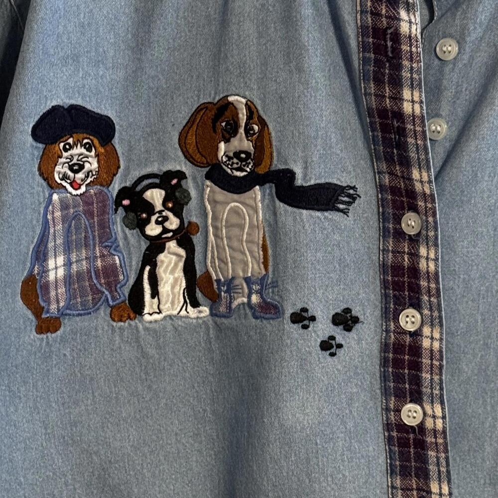 Vintage 90’s Bill Blass Women's Denim Shirt with Dog Embroidery Size Large - Picture 3 of 13